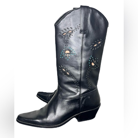 Naturalizer Boots - Picture 4 of 5